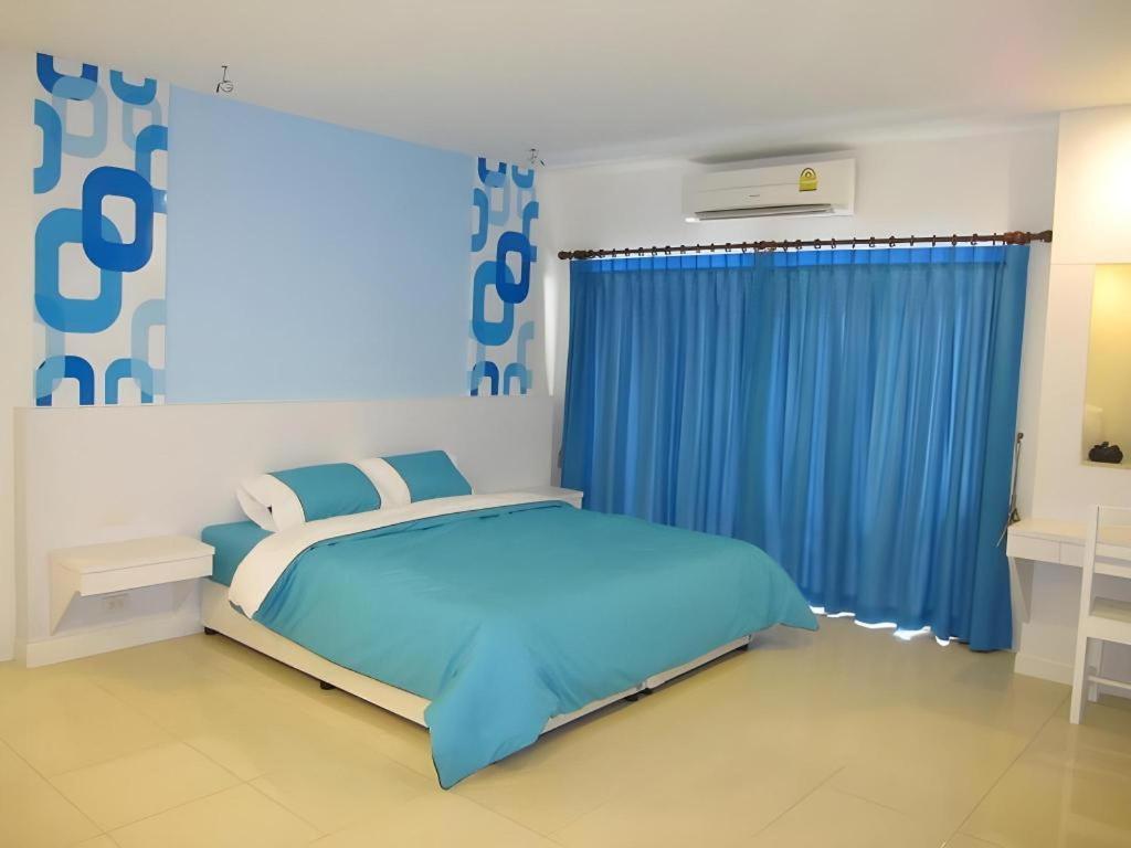Nana Chat Bangsaen Hotel Si Racha Exterior photo
